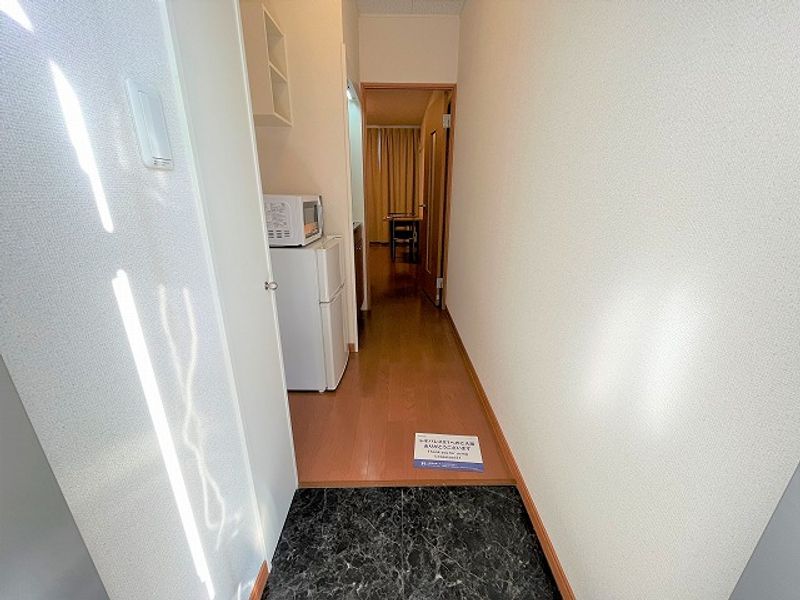 レオパレス泉南ウィロー 玄関