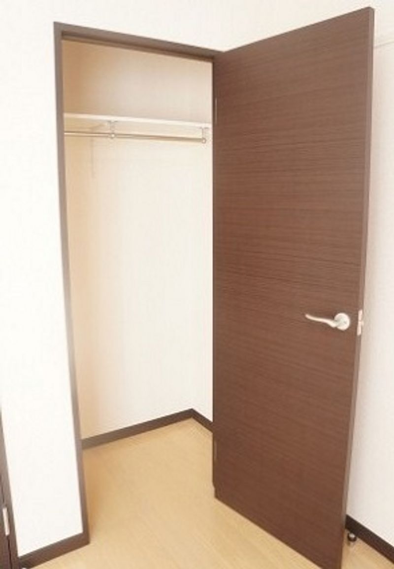レオネクストてんまや 収納