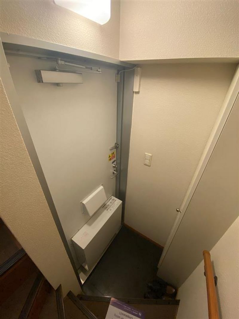 レオパレスくつろぎ 玄関
