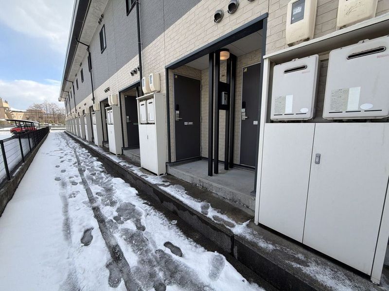 leopalace Tobis Khác