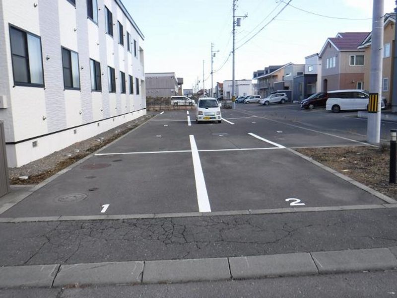 レオパレスタイム 駐車場