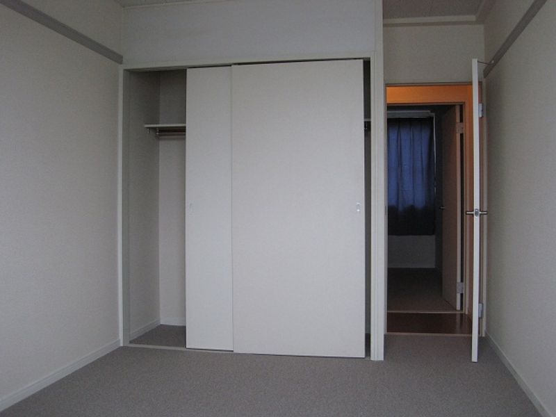 レオパレスボヌール 居間