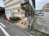 レオパレスリリー エントランス