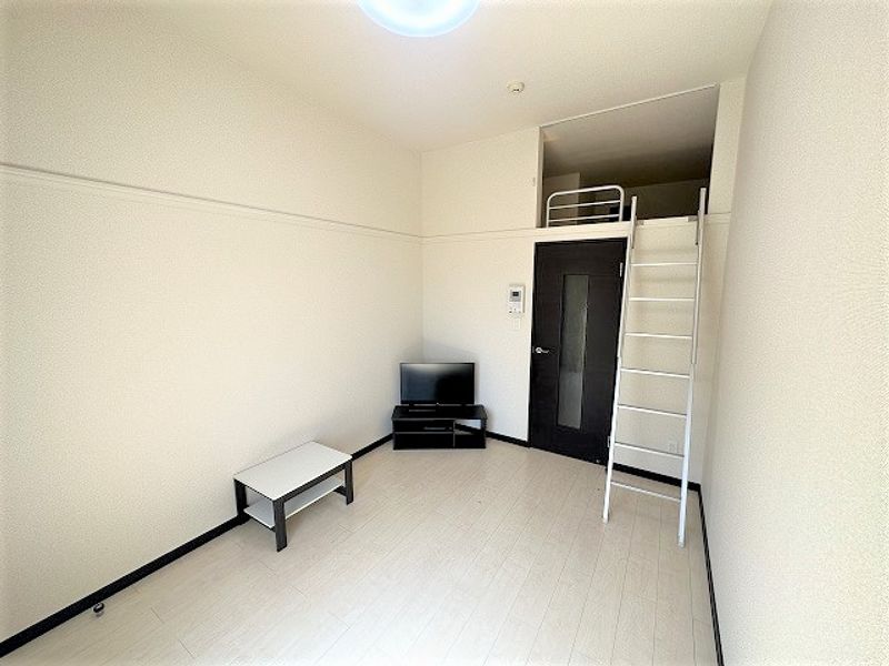 レオネクストグランツ　ハイツ 居間