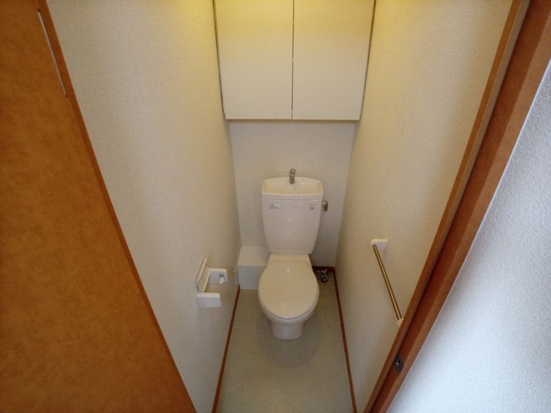 レオパレスルミエール トイレ