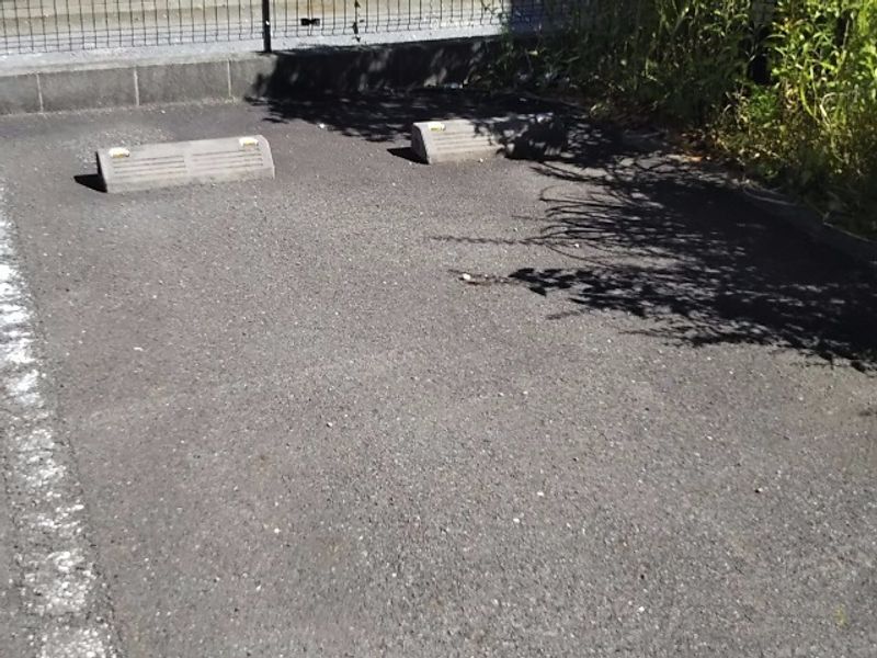 レオパレスリブェール 駐車場