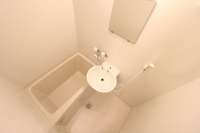 レオパレス花屋町 風呂