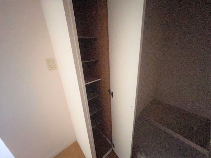 レオパレスセレッソ 収納