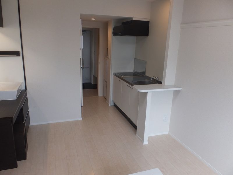 MIRANDA Claire Soya 거실