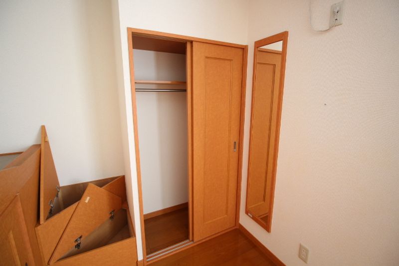 レオパレスオーブ 収納
