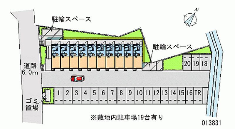 レオパレスエスト・ジャルダン 月極駐車場