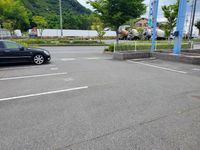 レオパレス西浦 駐車場
