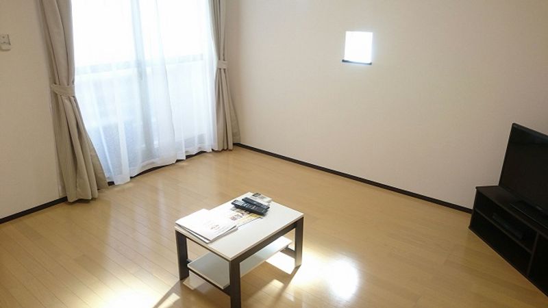 クレイノ柊 居間
