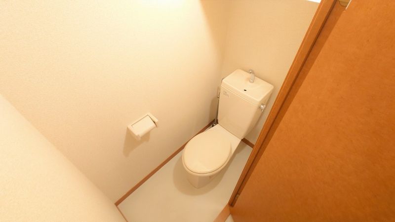 レオパレスラ・ティーダ トイレ