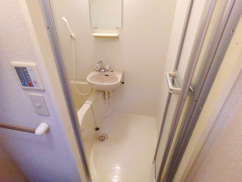 レオパレスリベル丸山 風呂