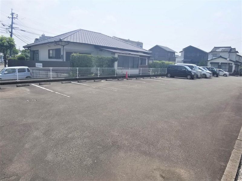 レオパレス浜川田 駐車場