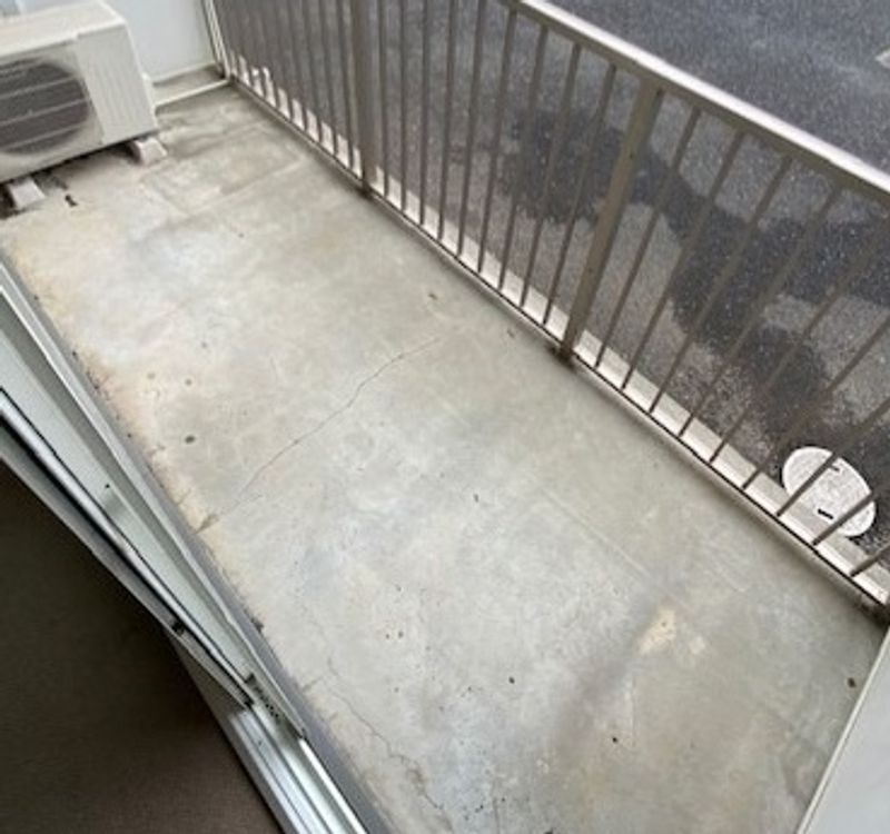 レオパレス小町Ａ バルコニー