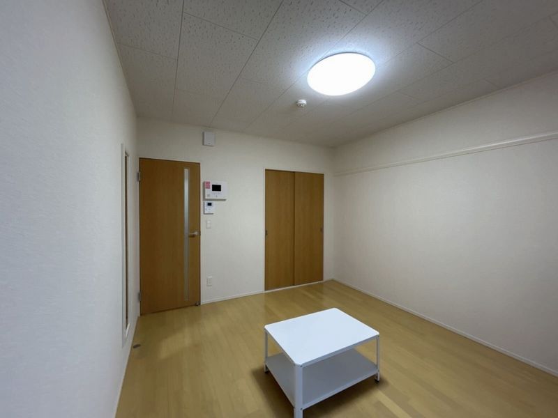 leopalace Wing Court Yachiyo Living room