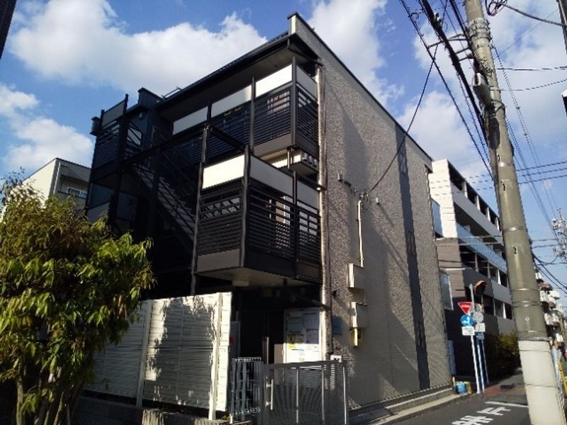 レオネクストローリエ 外観