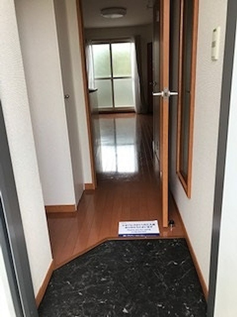 レオパレスＫ＆Ｍサンロード 玄関