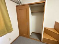 レオパレスラポール 収納
