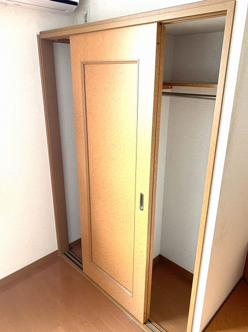 レオパレスゼオン 収納