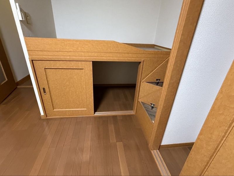 レオパレスサンシャイン紫原 収納