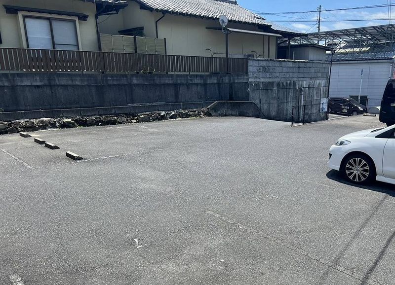 レオパレスチェルキオ 駐車場
