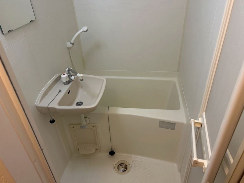 レオパレスエルパセオⅢ 風呂