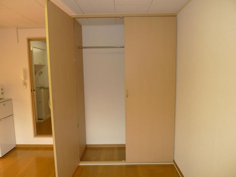 レオパレスほうれんそう１号館 収納