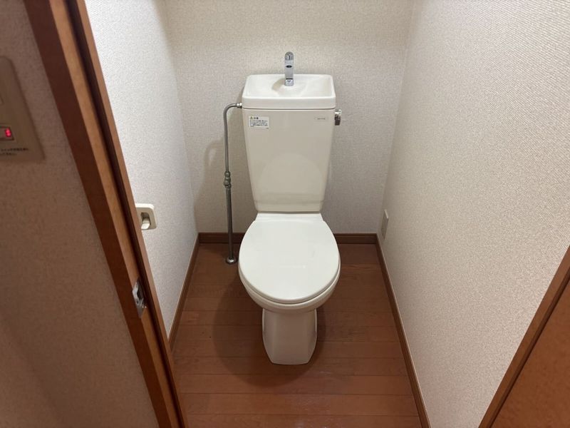 レオパレス宮代庭苑 トイレ