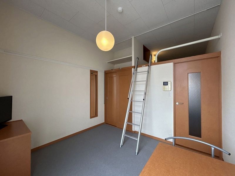 レオパレスＭＡＲＵＴＡＫＡ 居間