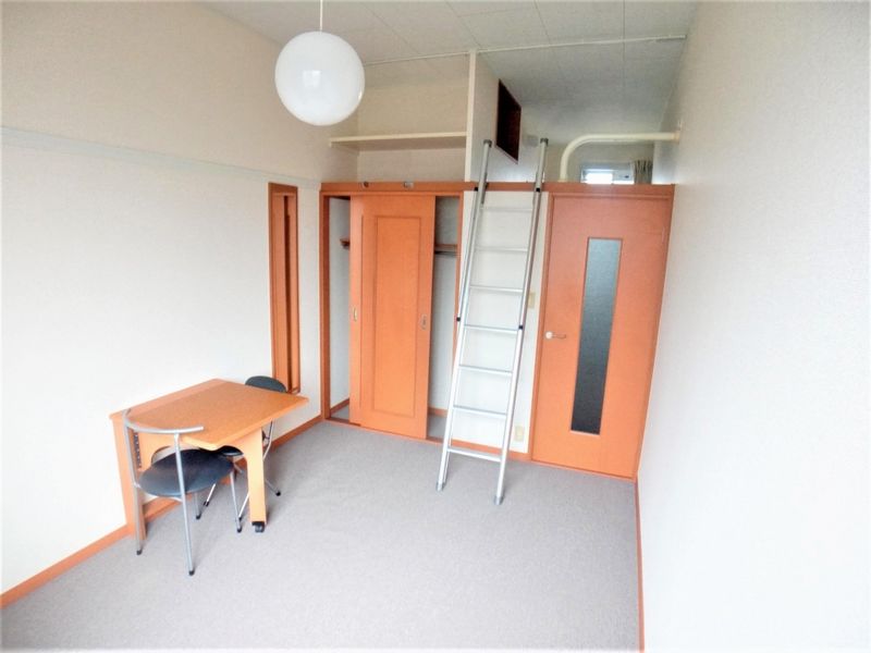レオパレス翼 居間