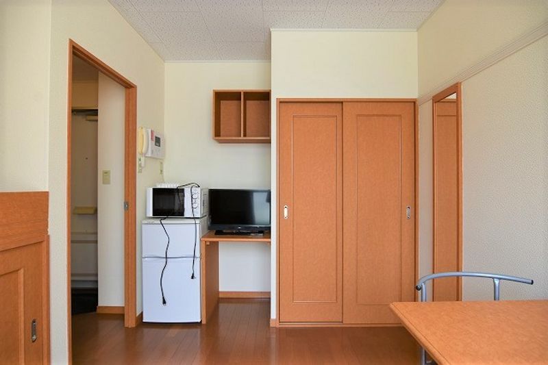 レオパレスまさご 居間