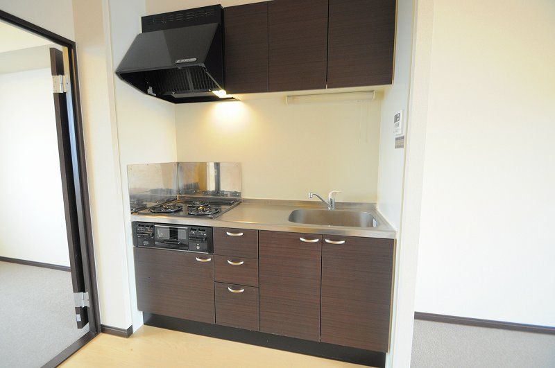 LEONEXT First S Kitchen