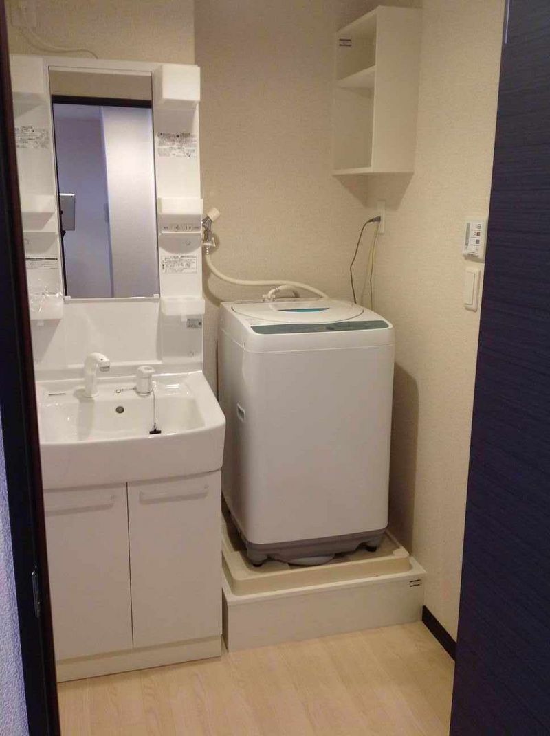 LEONEXT Braunes Heim III Bồn rửa mặt