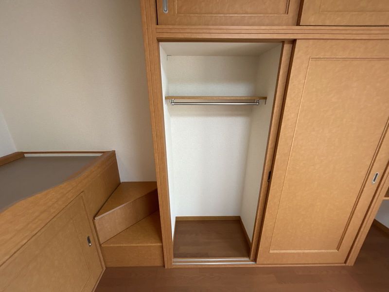 レオパレスしもやまざき 収納