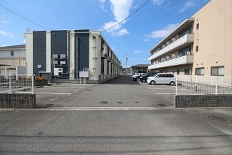 レオネクストはぶ 駐車場