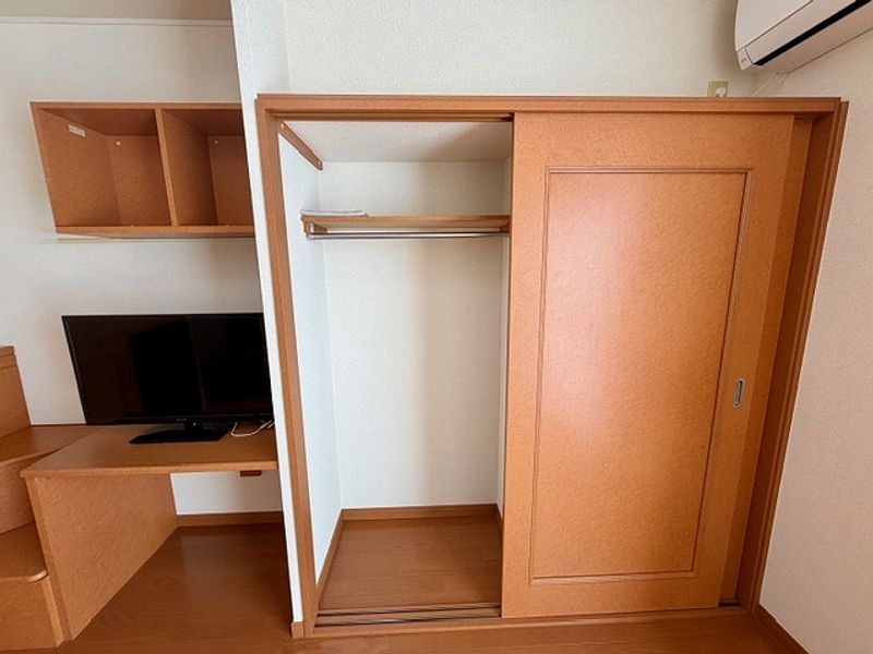 レオパレス花水木 収納