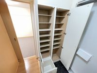 レオパレスロハス富の原 収納