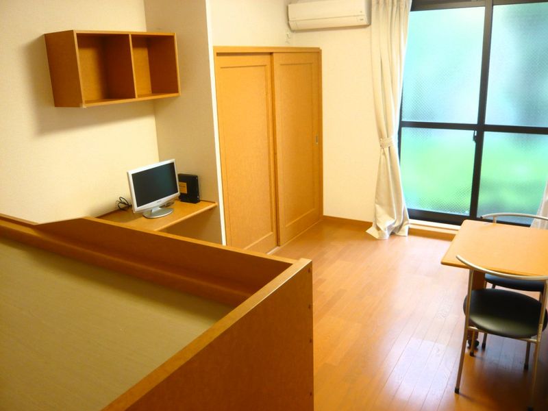 レオパレスヴァンベール 居間