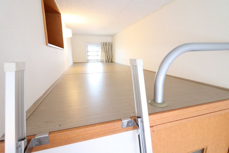 レオパレスモンフレール 収納