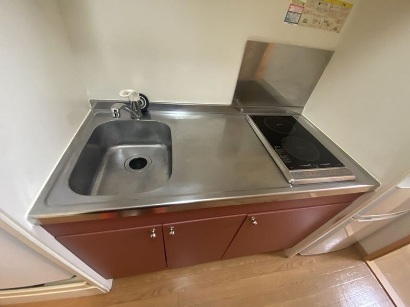 レオパレスイターナル原 キッチン