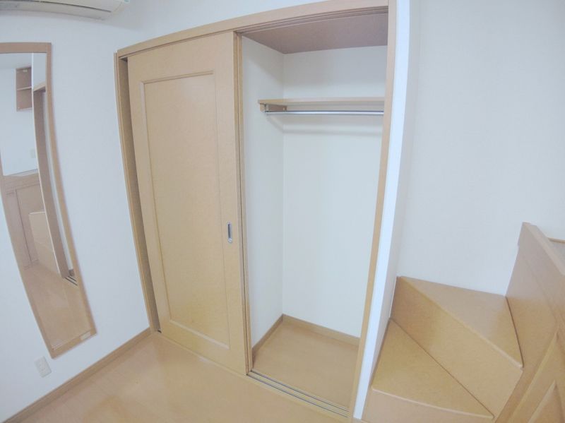 レオパレス向日葵 収納