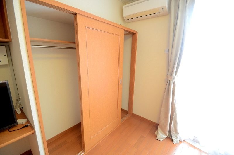 レオパレス長者原Ⅲ 収納