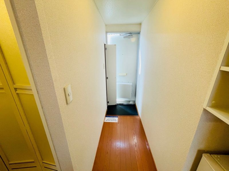 レオパレススミヨシ 玄関