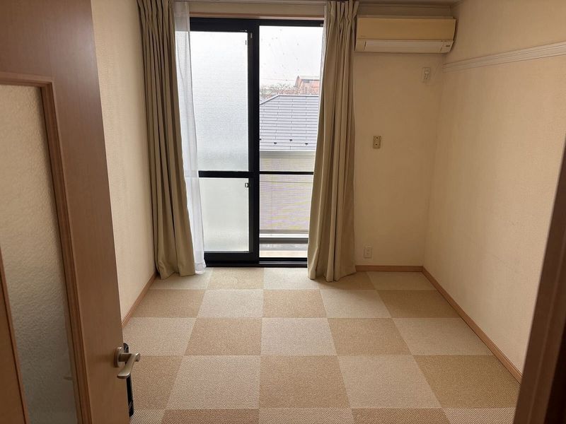 レオパレスＳＨＩＢＩＲＡＫＩ 居間