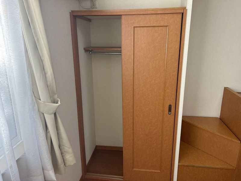 レオパレスフェンテ 収納