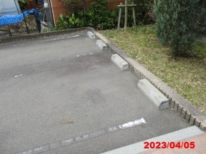 レオパレスグリーン　ビレッジ 駐車場