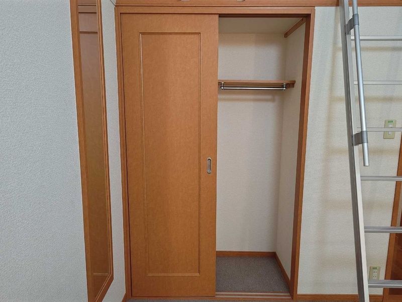 レオパレスＥＳＳＯＲ湯築 収納